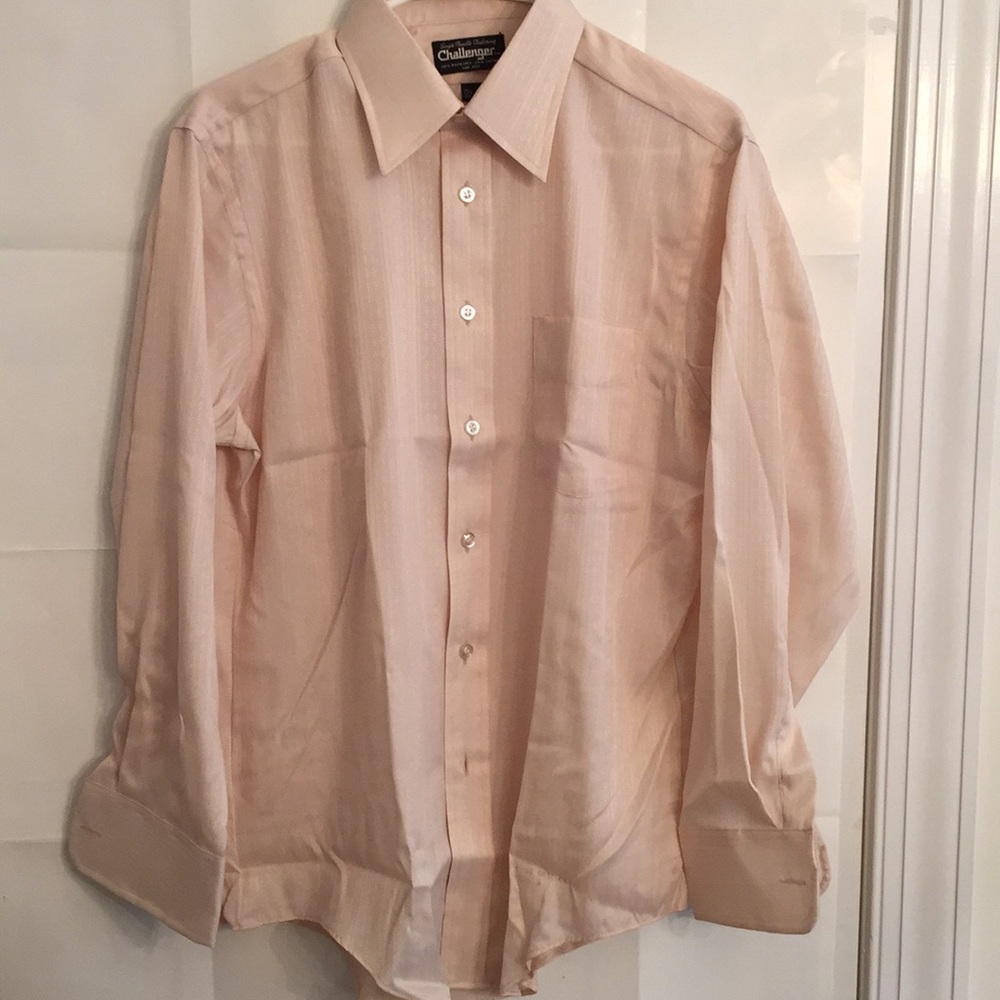 Challenger Men’s Dress Shirt Tan Size 15 1/2 33